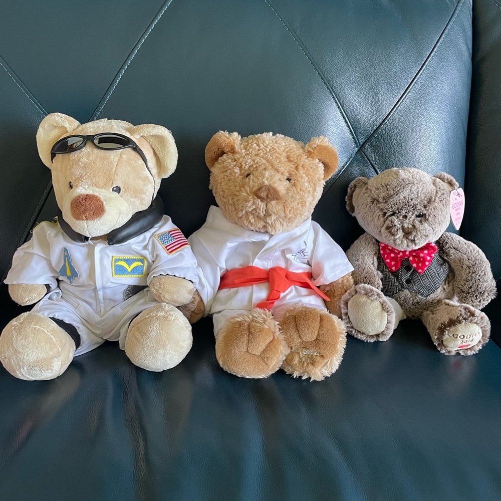 2 build the bears with cute outfits + free Godiva bear